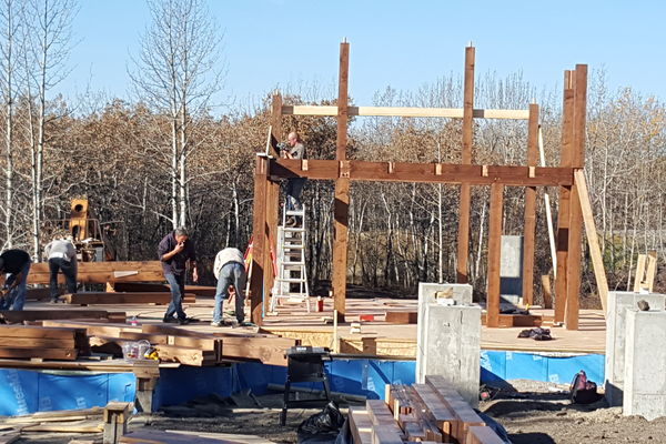 De-Winton-Steepe-Alberta-Canadian-Timberframes-Construction-Timber-Raising